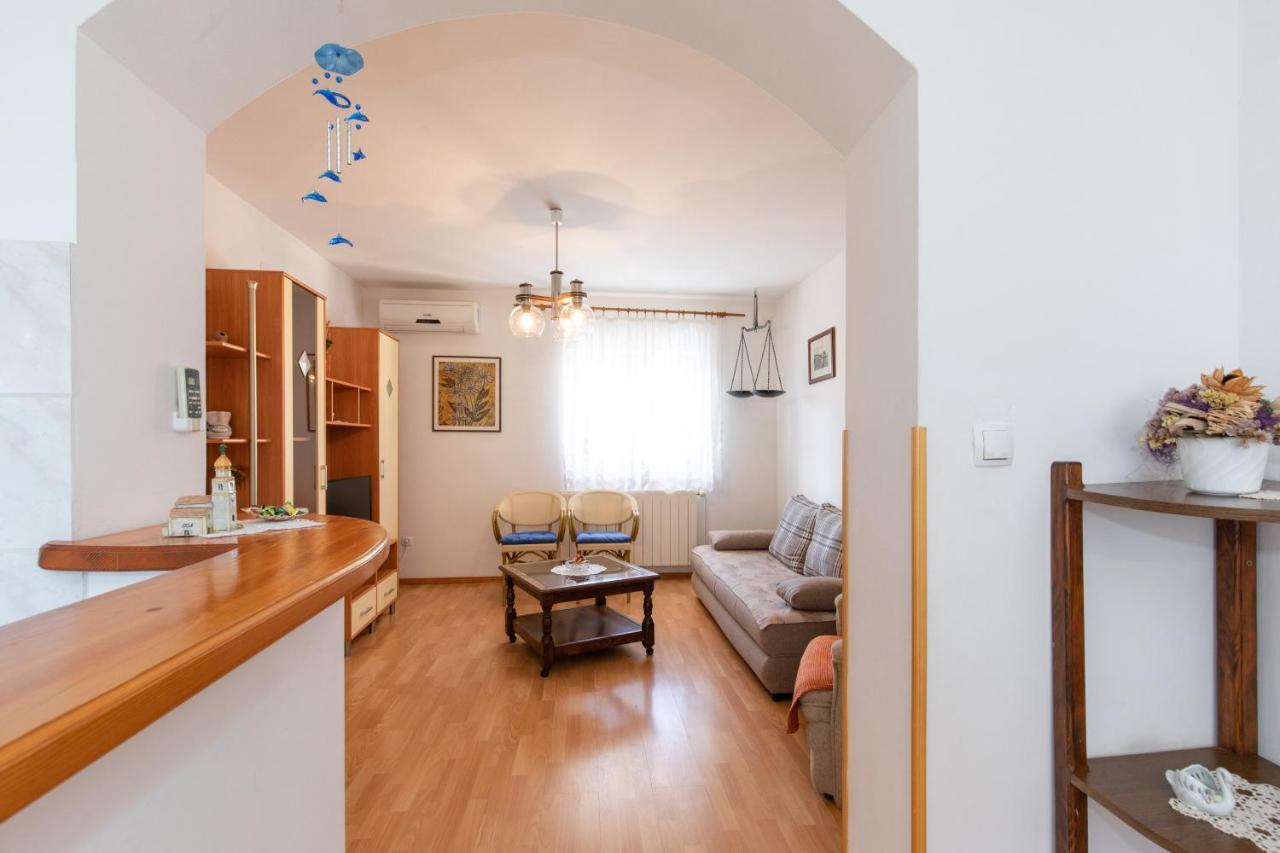 2-Bedroom Krk Apartment - Near Krk Beaches & Town! Krk Town Dış mekan fotoğraf