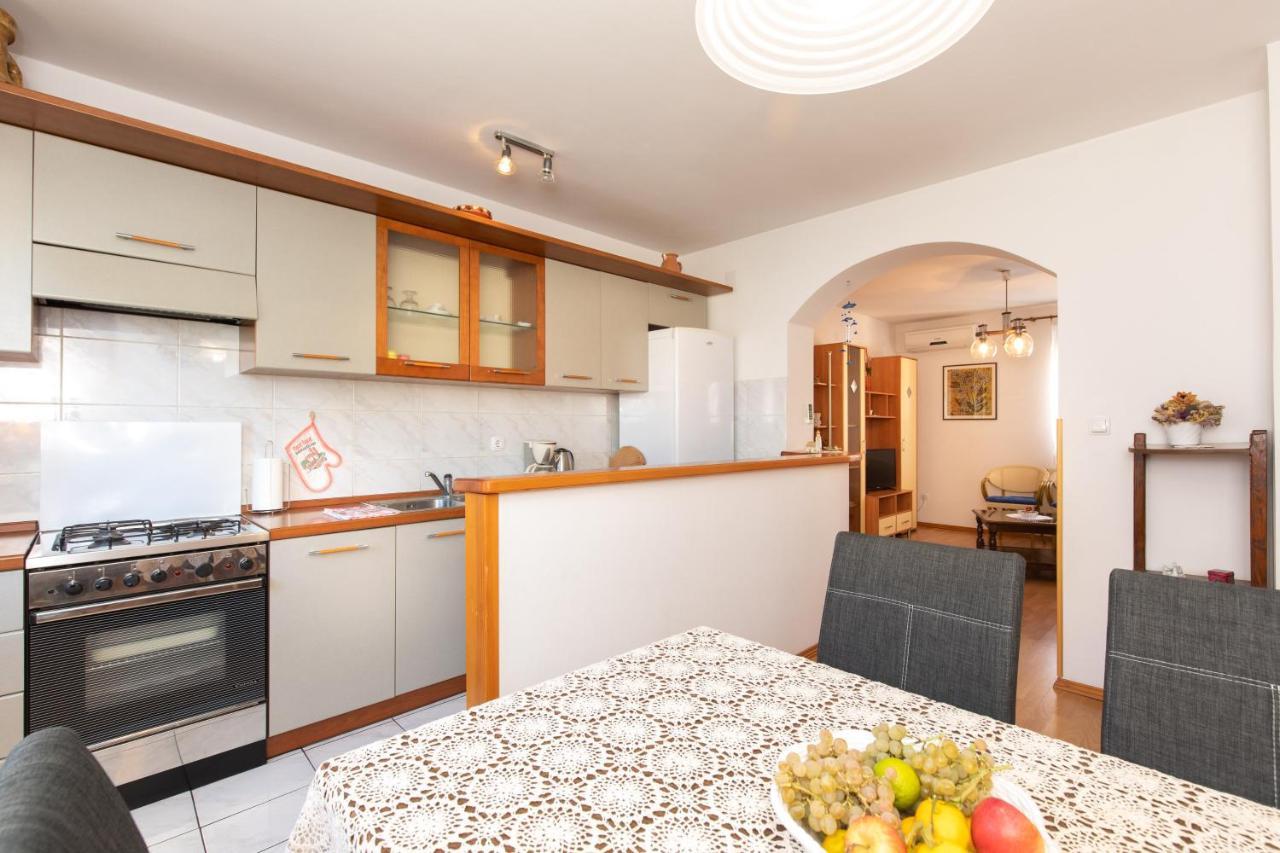 2-Bedroom Krk Apartment - Near Krk Beaches & Town! Krk Town Dış mekan fotoğraf